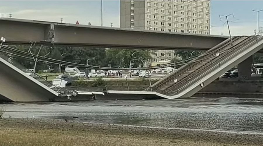 Важен транспортен мост в Дрезден се срути частично